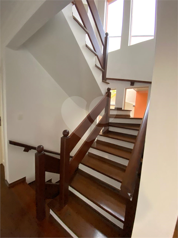 Lindo Sobrado com quatro dormitórios na Vila Madalena