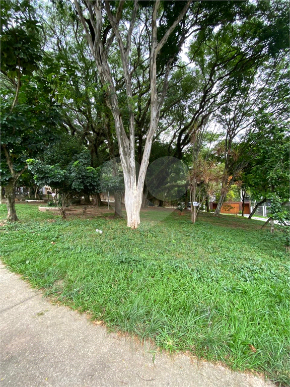 Lindo Sobrado com quatro dormitórios na Vila Madalena