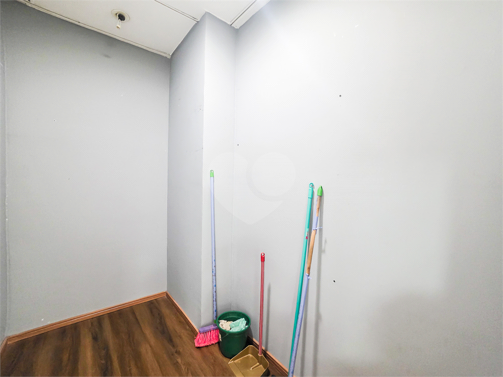 Conjunto / Sala Comercial - Higienópolis - Venda / Compra / Locação / Aluguel - 120 m² - 1 Vaga