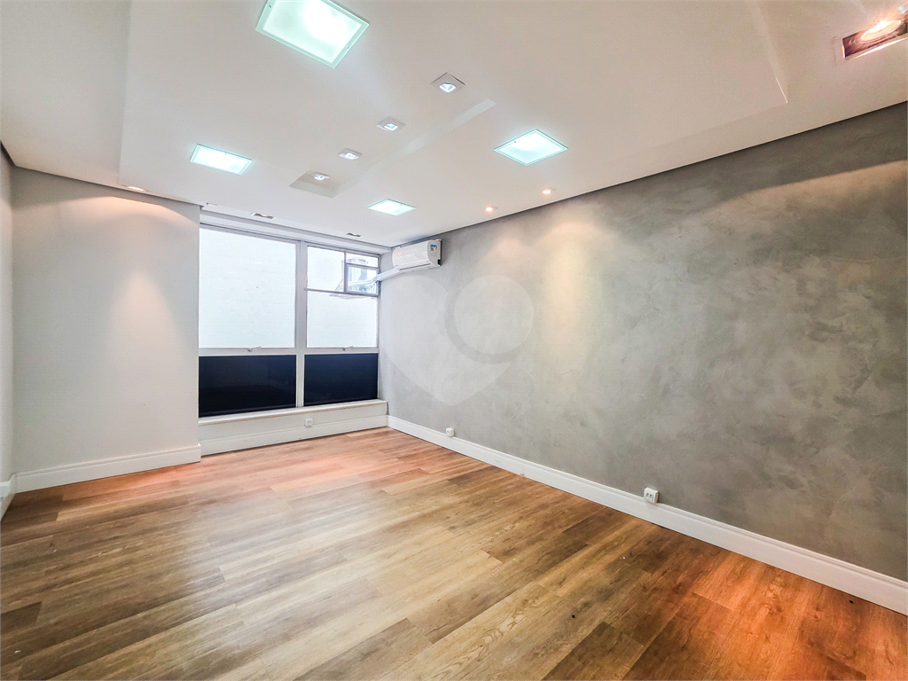 Conjunto / Sala Comercial - Higienópolis - Venda / Compra / Locação / Aluguel - 120 m² - 1 Vaga