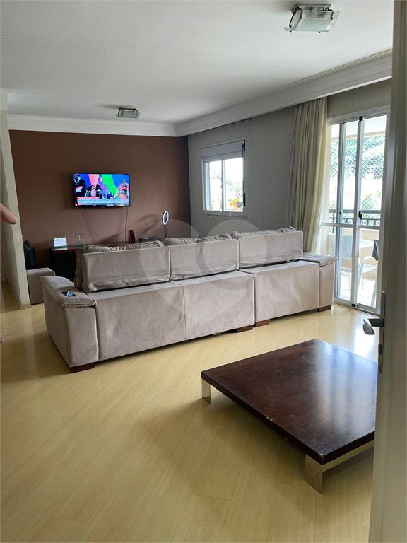 Apartamento 136 metros, varanda gourmet,  3 suítes e 2 vagas 