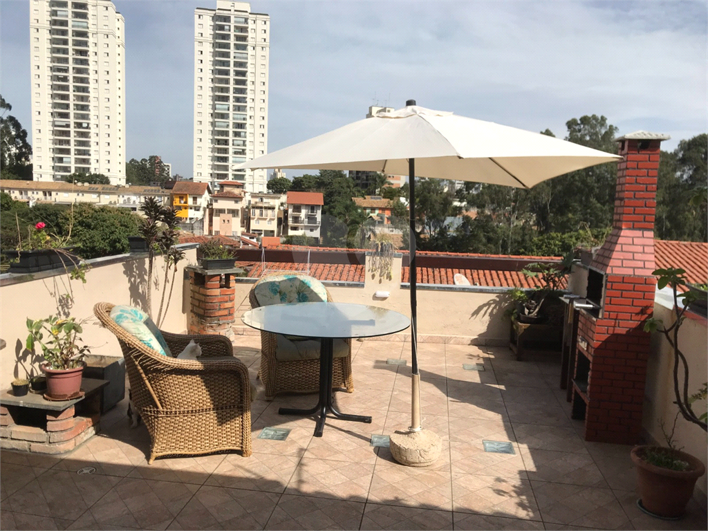 Sobrado, 3 quartos, 220 m² - Foto 2