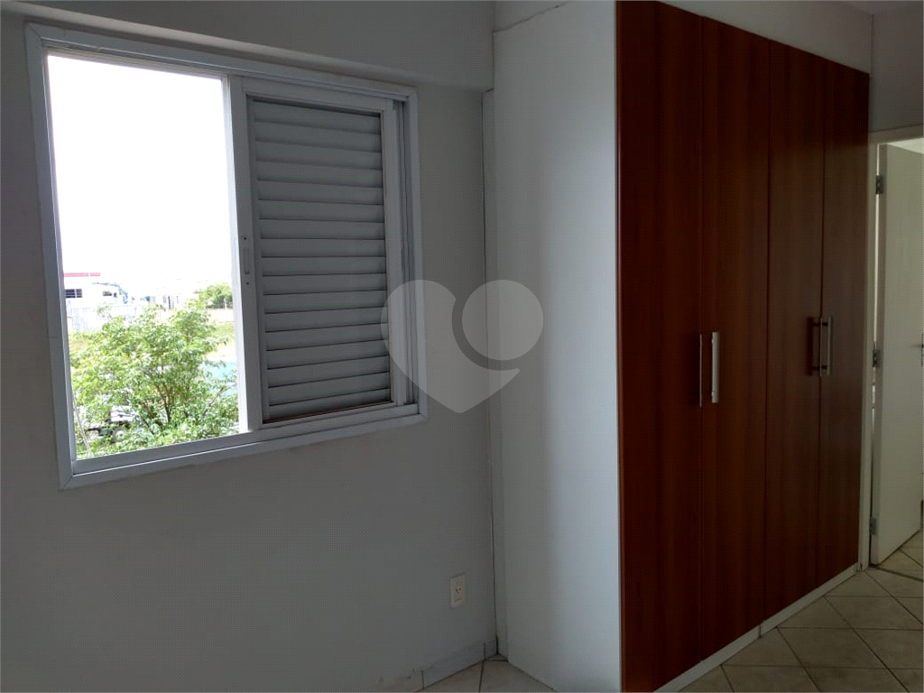 Apartamento à venda com 1 quarto, 32m² - Foto 11