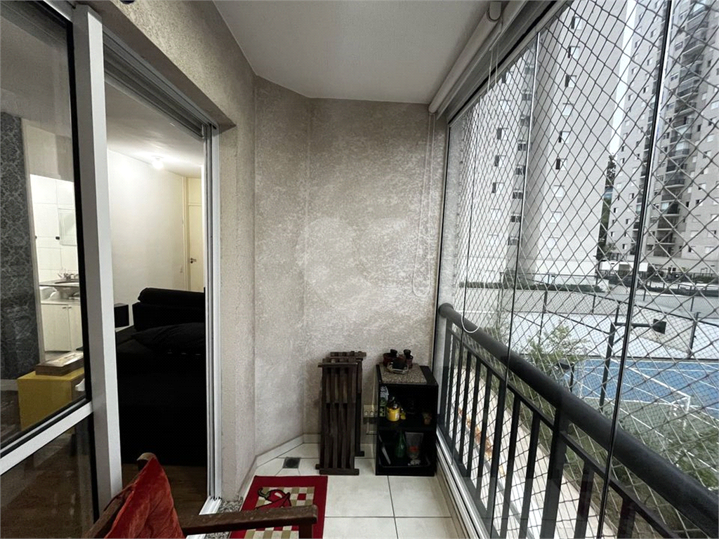 APARTAMENTO em MORUMBI