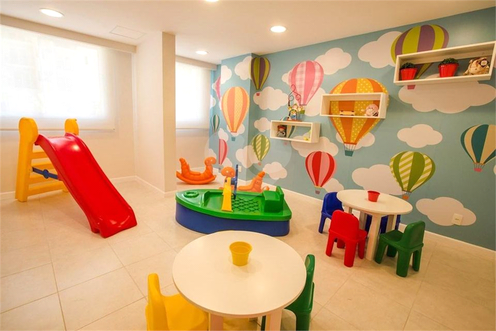 APARTAMENTO em MORUMBI
