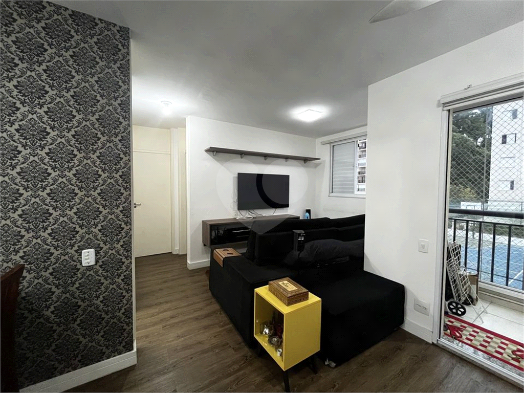 APARTAMENTO em MORUMBI