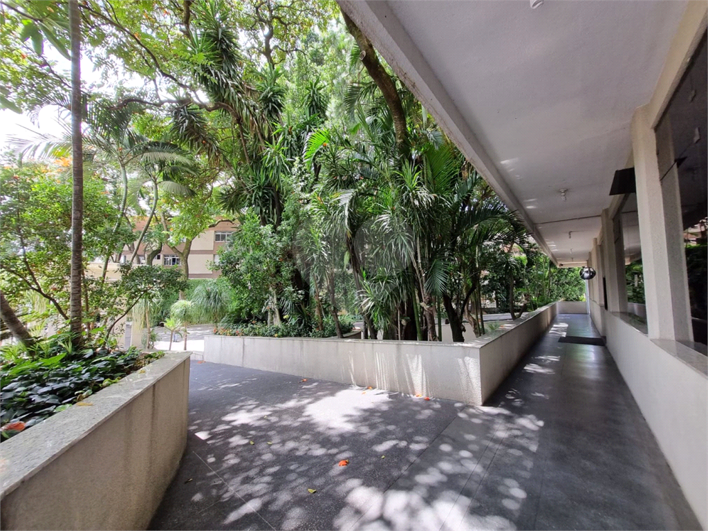 APARTAMENTO em LAPA