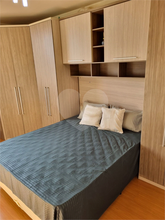 APARTAMENTO em LAPA
