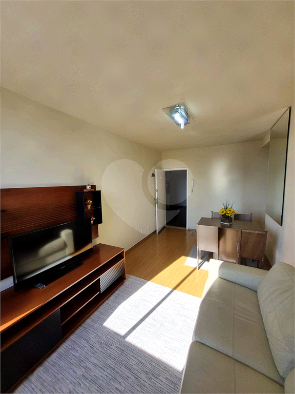 APARTAMENTO em LAPA