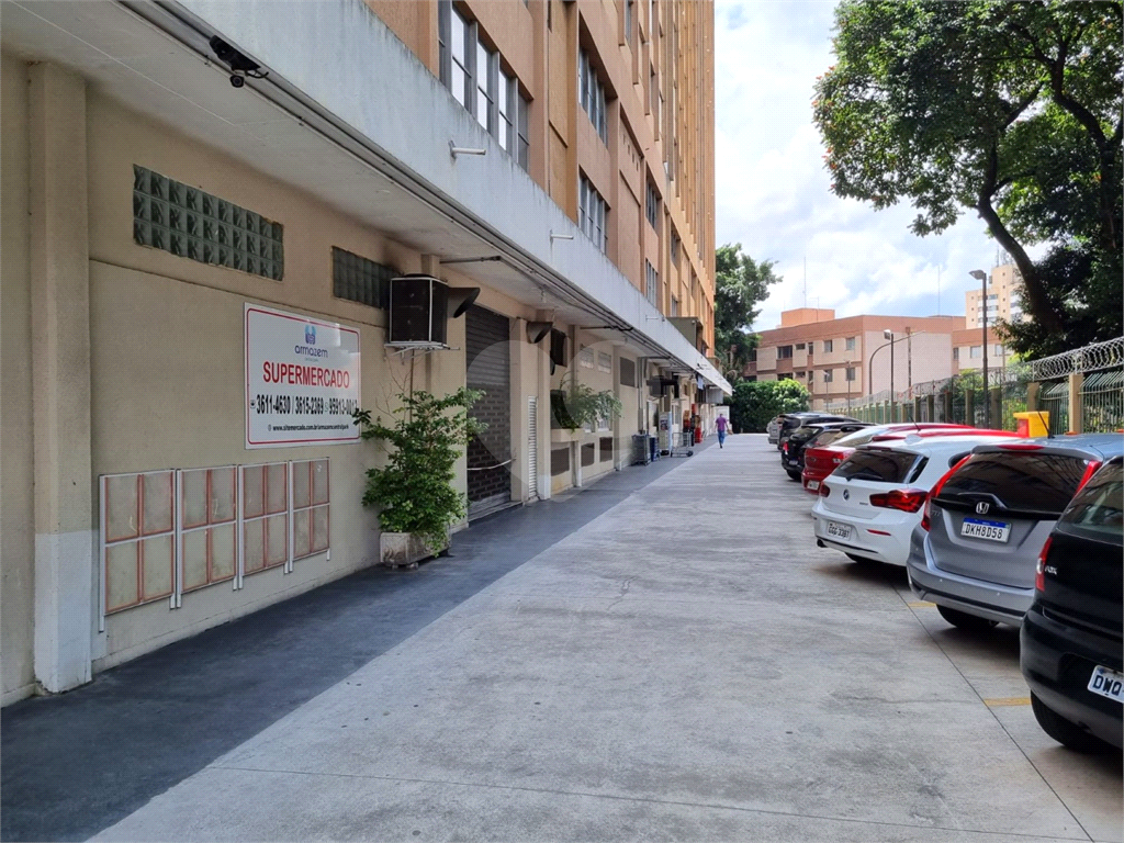 APARTAMENTO em LAPA