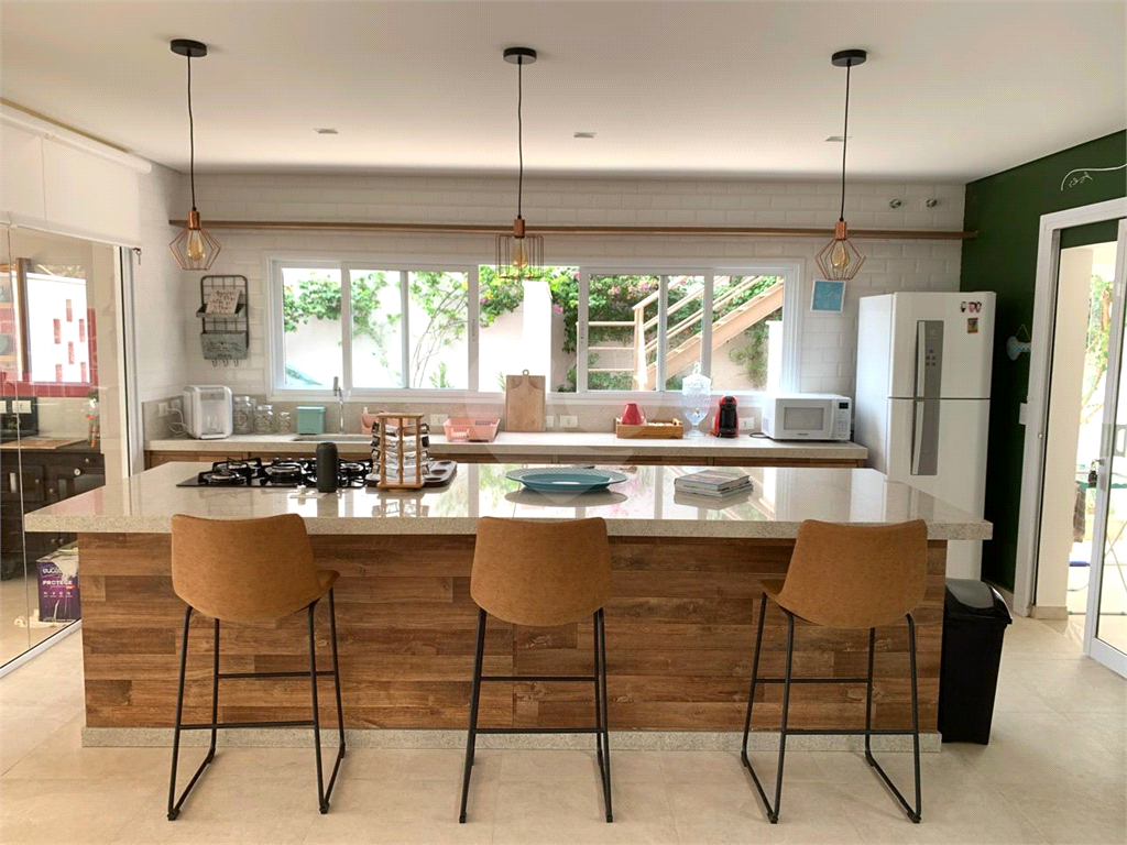 Casa de Condomínio à venda com 3 quartos, 230m² - Foto 5