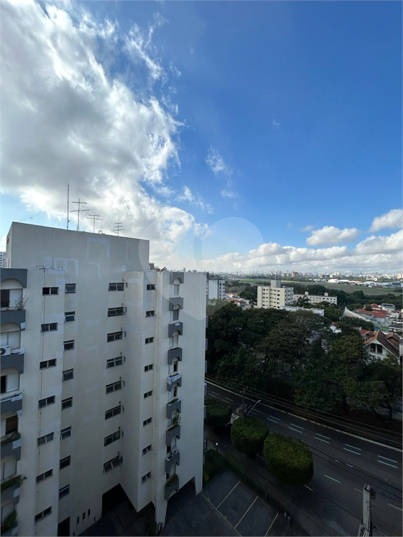 APARTAMENTO em SANTANA