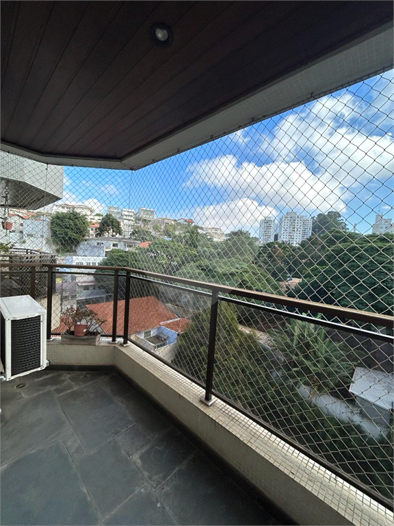 APARTAMENTO em SANTANA