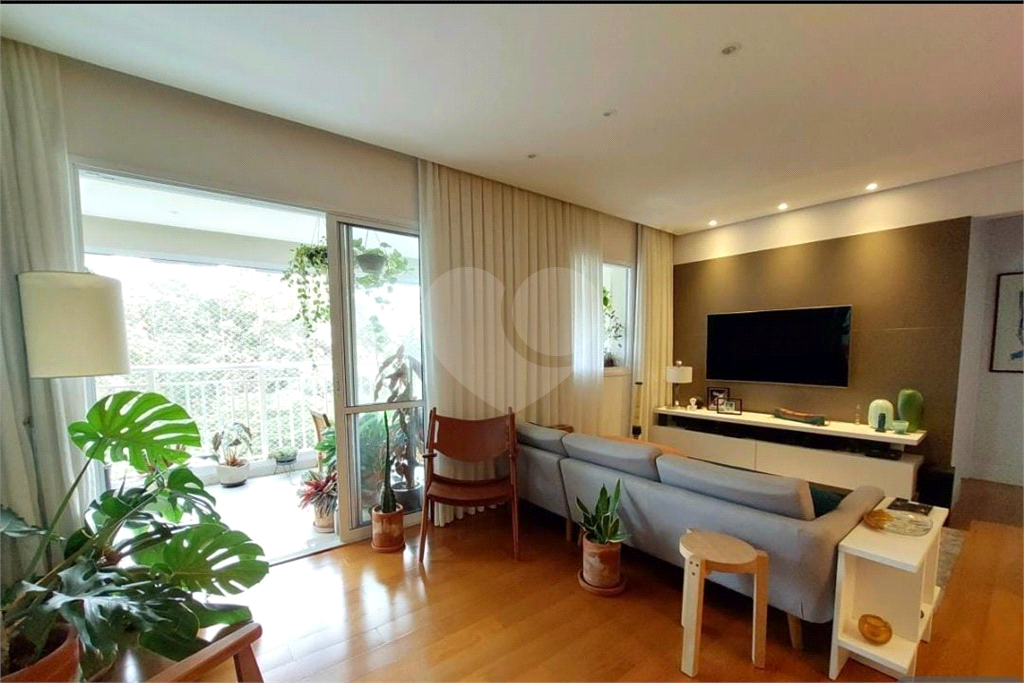 Apartamento com 2 dormitórios, sendo 2 suítes, 3 banheiros e 2 vagas de garagem