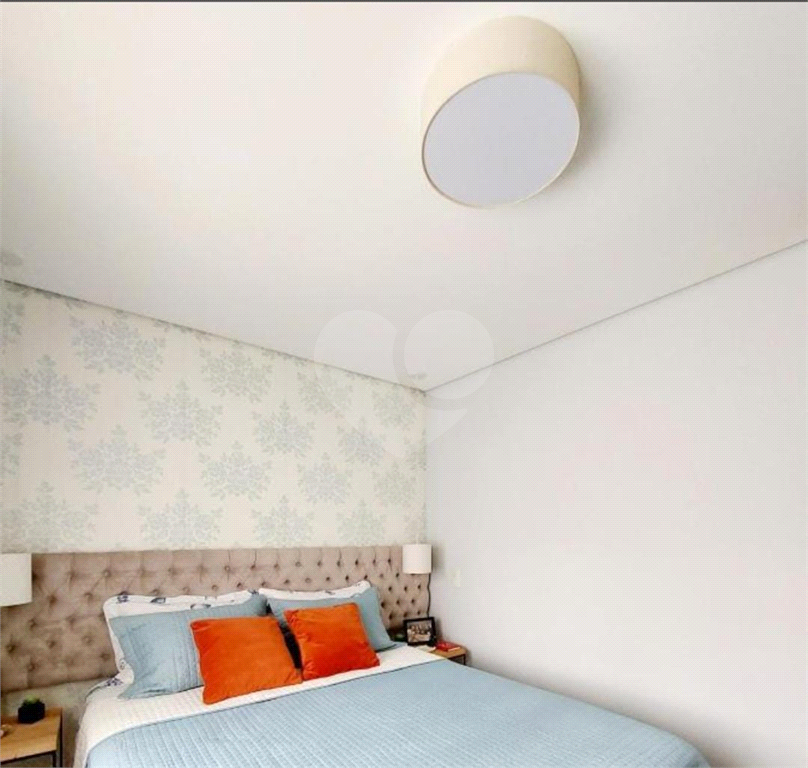 Apartamento com 2 dormitórios, sendo 2 suítes, 3 banheiros e 2 vagas de garagem