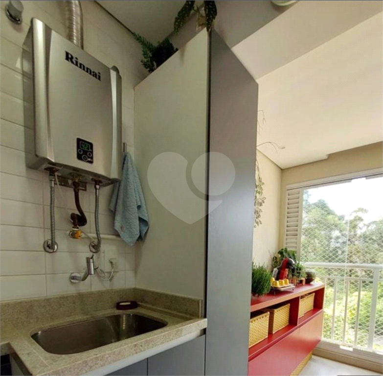 Apartamento com 2 dormitórios, sendo 2 suítes, 3 banheiros e 2 vagas de garagem