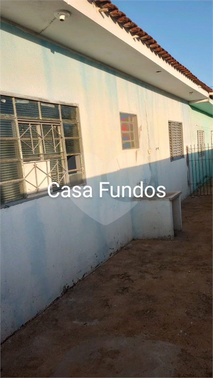 Casa à venda com 2 quartos, 70m² - Foto 5