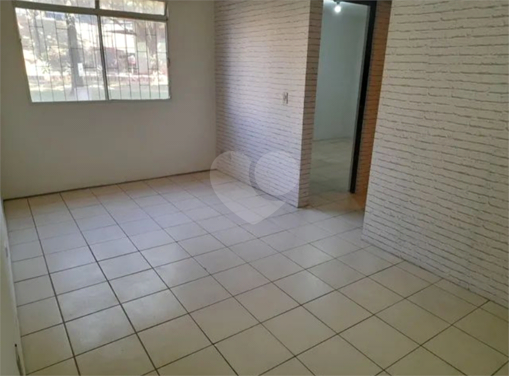 Apartamento à venda com 2 quartos, 68m² - Foto 1