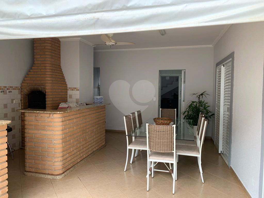 Casa de Condomínio à venda com 4 quartos, 220m² - Foto 34