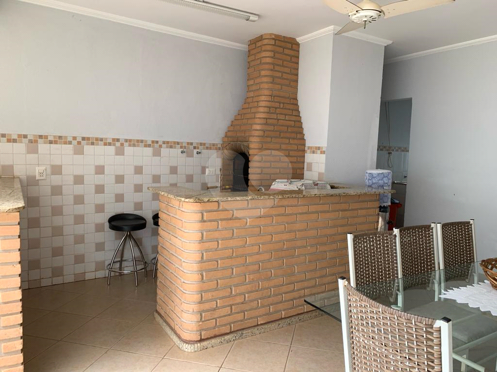 Casa de Condomínio à venda com 4 quartos, 220m² - Foto 36