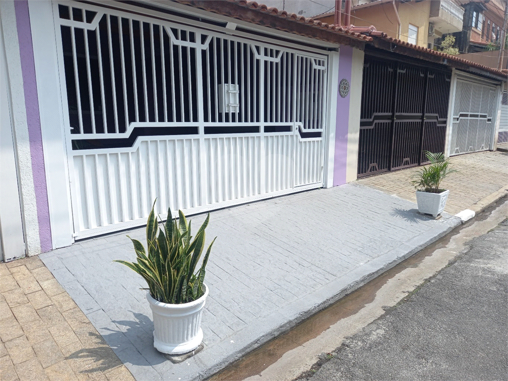 SOBRADO em PARQUE RENATO MAIA