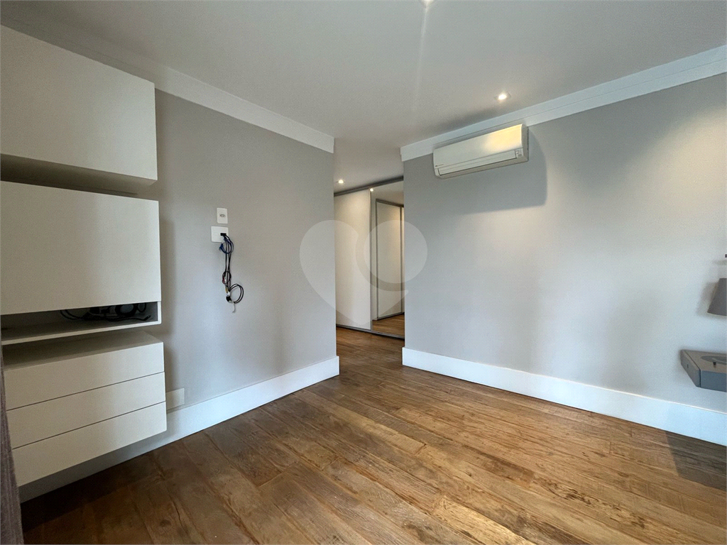 Apartamento Alto de  Santana com 4 suítes - Venda