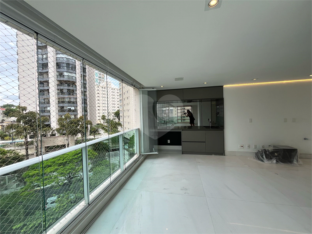 Apartamento Alto de  Santana com 4 suítes - Venda