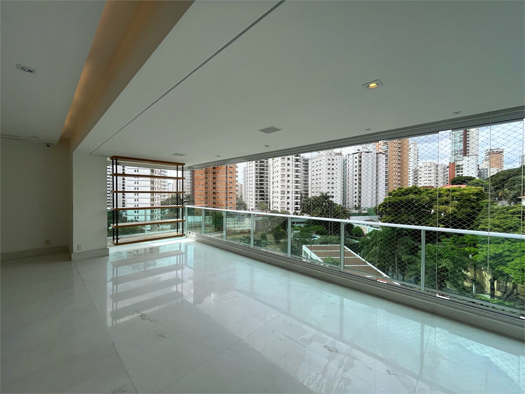 Apartamento Alto de  Santana com 4 suítes - Venda