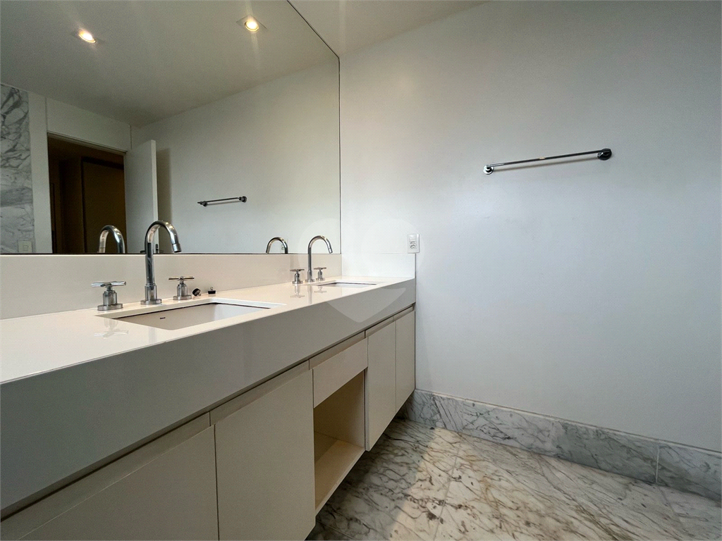 Apartamento Alto de  Santana com 4 suítes - Venda