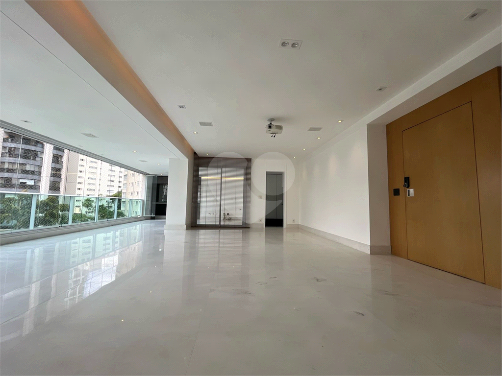 Apartamento Alto de  Santana com 4 suítes - Venda