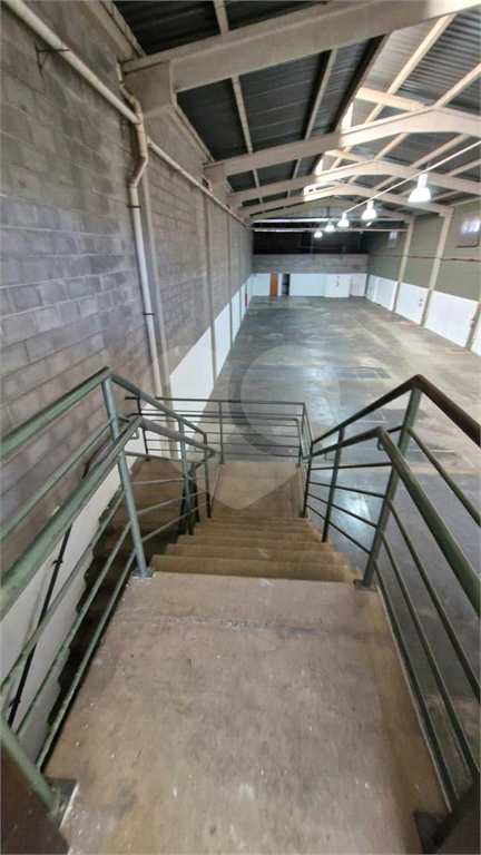 Depósito-Galpão-Armazém para alugar, 736m² - Foto 18