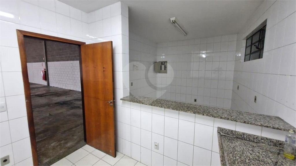 Depósito-Galpão-Armazém para alugar, 736m² - Foto 3