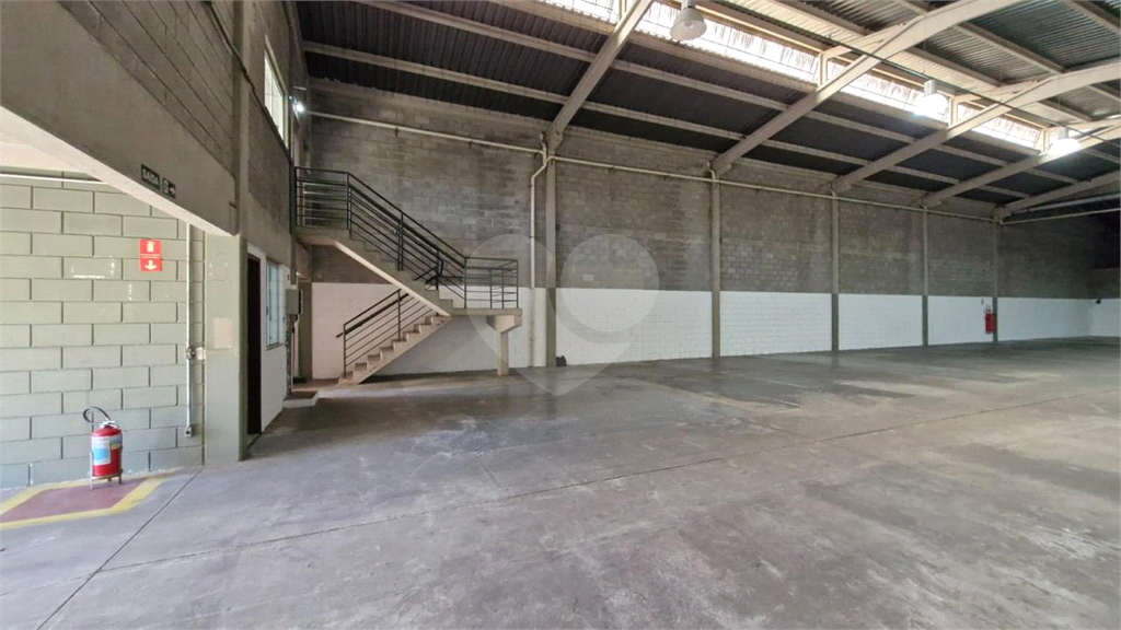 Depósito-Galpão-Armazém para alugar, 736m² - Foto 13