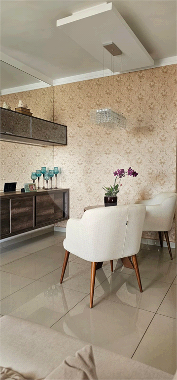 Apartamento à venda com 3 quartos, 111m² - Foto 2