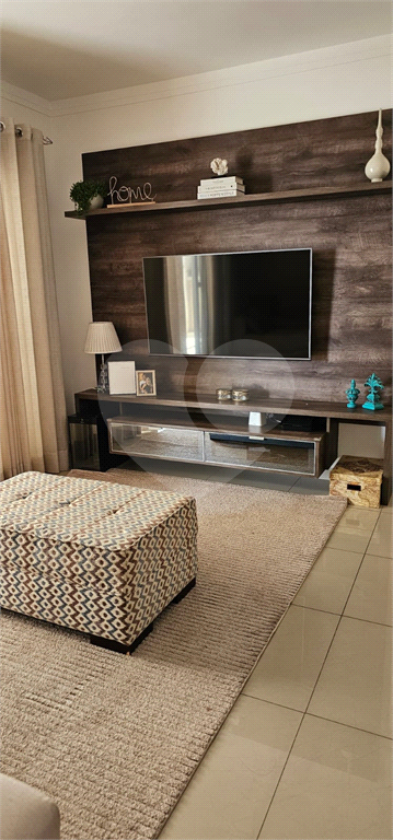 Apartamento à venda com 3 quartos, 111m² - Foto 1