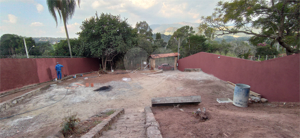 Fazenda à venda com 4 quartos, 250m² - Foto 2