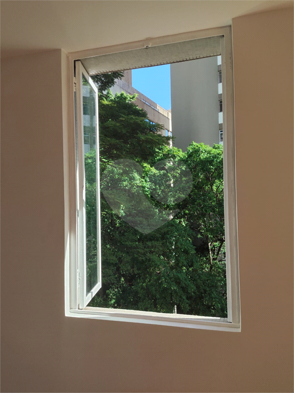 Amplo Apartamento Reformado no Coração dos Jardins.