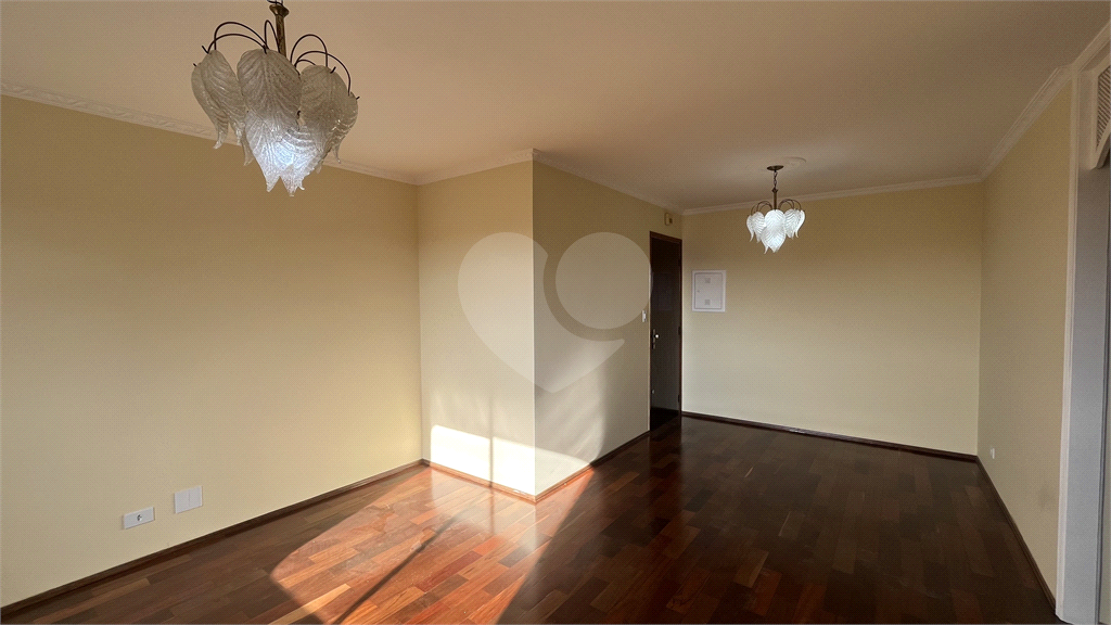 Apartamento à venda com 2 quartos, 63m² - Foto 4