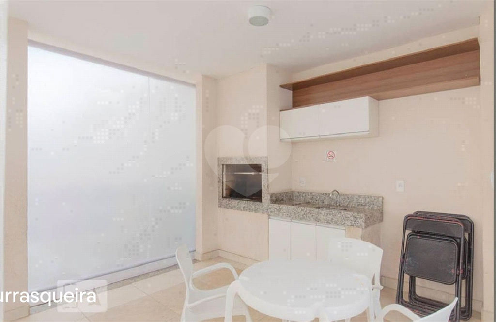 Apartamento à venda com 2 quartos, 41m² - Foto 2