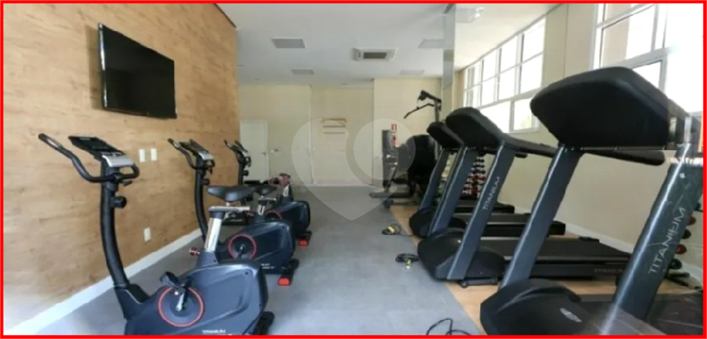 APARTAMENTO em REAL PARQUE