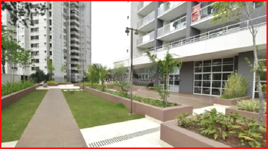 APARTAMENTO em REAL PARQUE