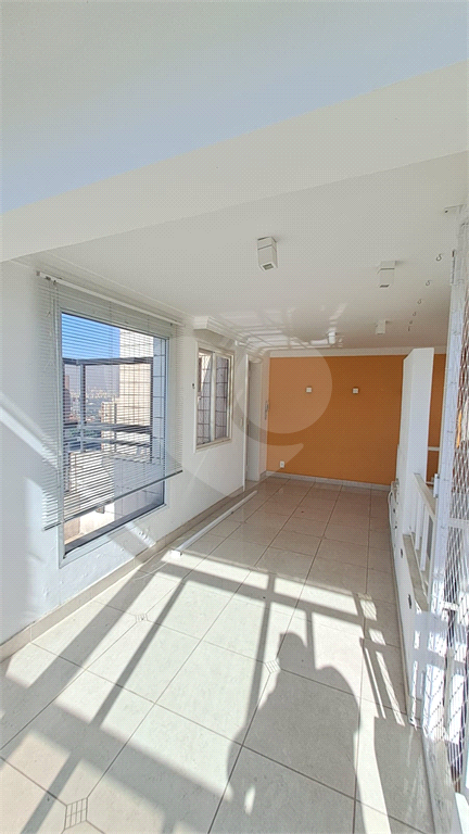 Cobertura Duplex, 3 dormitórios com Suíte, Deposito e 3 vagas de Garagem