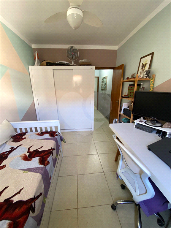 Casa à venda com 2 quartos, 75m² - Foto 18