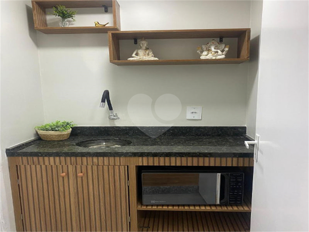 Ponto Comercial e 1 banheiro para Alugar, 40 m²- Bosque da Saúde, São Paulo - SP