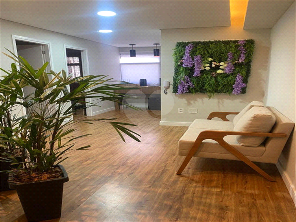 Ponto Comercial e 1 banheiro para Alugar, 40 m²- Bosque da Saúde, São Paulo - SP