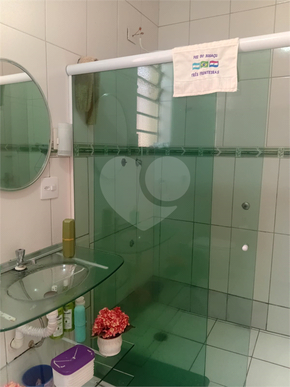 Casa Térrea no Tremembé com 500 metros de terreno  com 3 dormitórios , 3 vagas, e mais 2 casas no fundo independente com 1 dormitório cada.