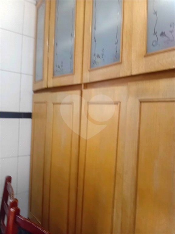 Casa Térrea no Tremembé com 500 metros de terreno  com 3 dormitórios , 3 vagas, e mais 2 casas no fundo independente com 1 dormitório cada.