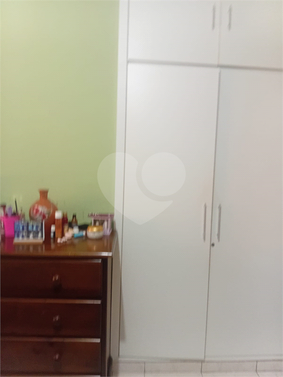 Casa Térrea no Tremembé com 500 metros de terreno  com 3 dormitórios , 3 vagas, e mais 2 casas no fundo independente com 1 dormitório cada.