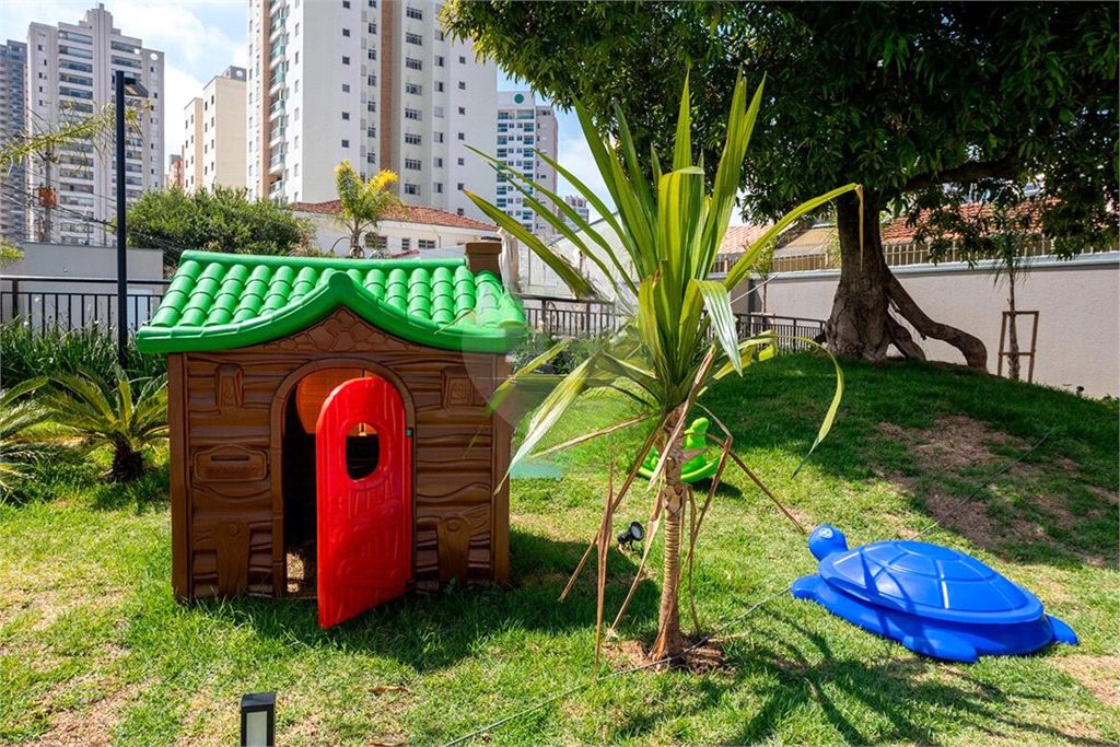 Apartamento para locação com 2 dormitórios e 1 vaga em Santana