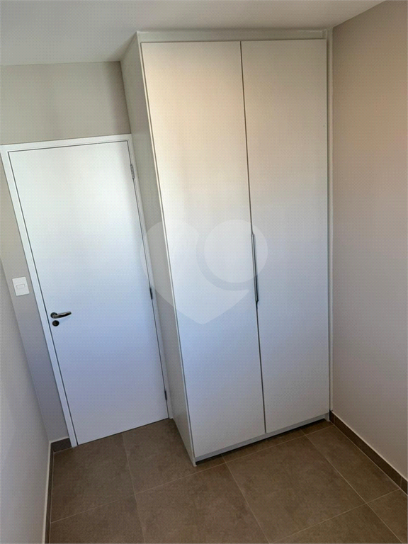 Apartamento para locação com 2 dormitórios e 1 vaga em Santana